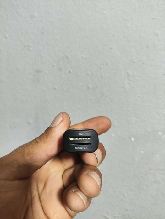 Disco rígido externo 276 GB e SD card 128 GB