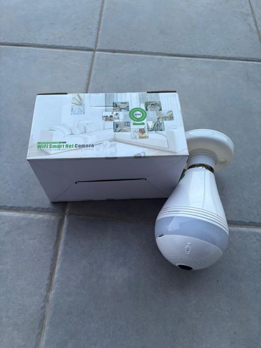 Camara lampada wifi nova