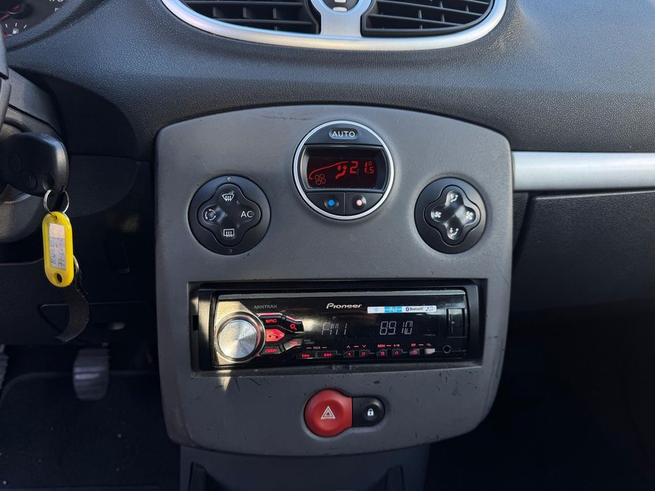Renault Clio 1.2 16V Confort