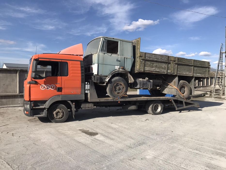 Киев эвакуатор Перевозим Легковые автомобили сельхоз технику