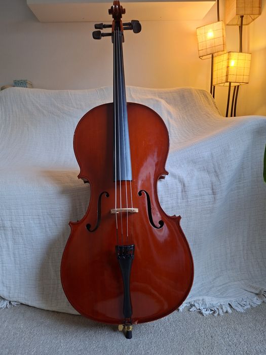 Violoncelo 1/2  ótimo para iniciação