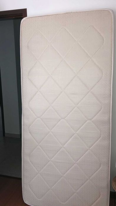 Cama solteiro com gavetão