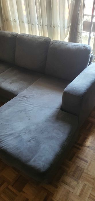 Sofá com Chaise Long