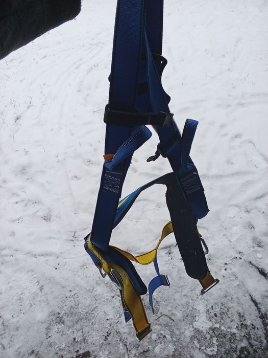 Продам               Ремни новие монтажние