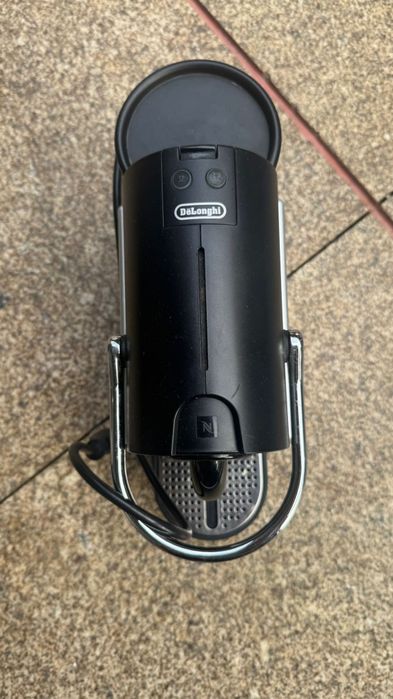 Maquina café Nespresso De'Longhi