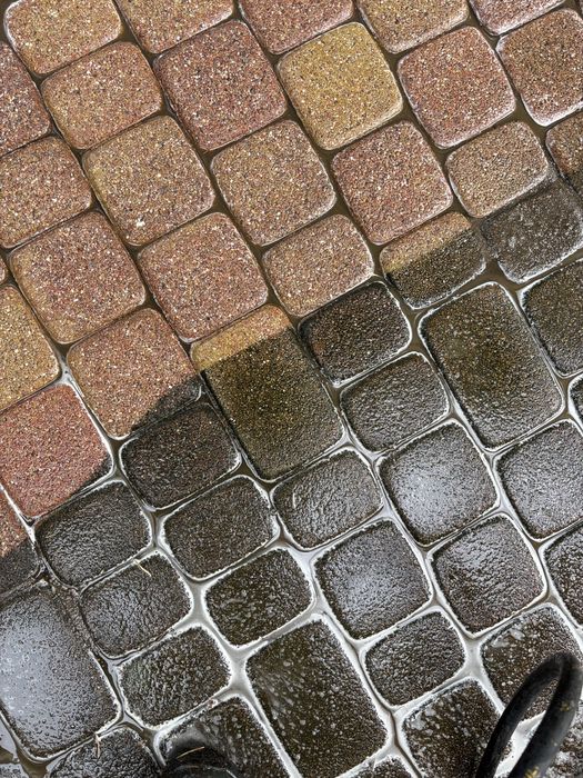 Mycie i malowanie dachów, kostki brukowej i elewacji – fachowo!