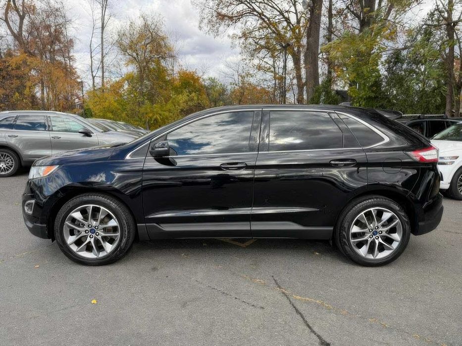 Ford Edge Titanium      2019