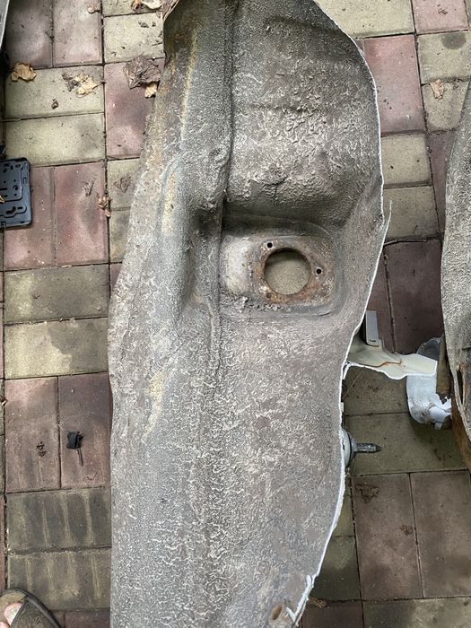 Задние арки, стаканы Шевролет Лачетти