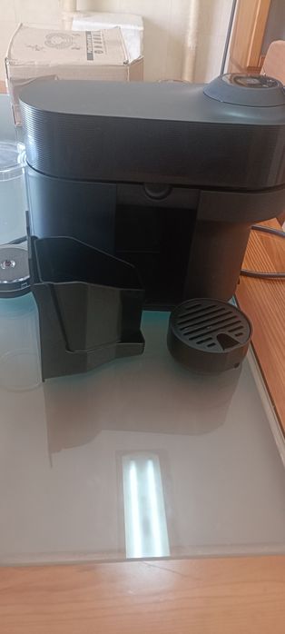 Máquina café Nespresso vertuo pop