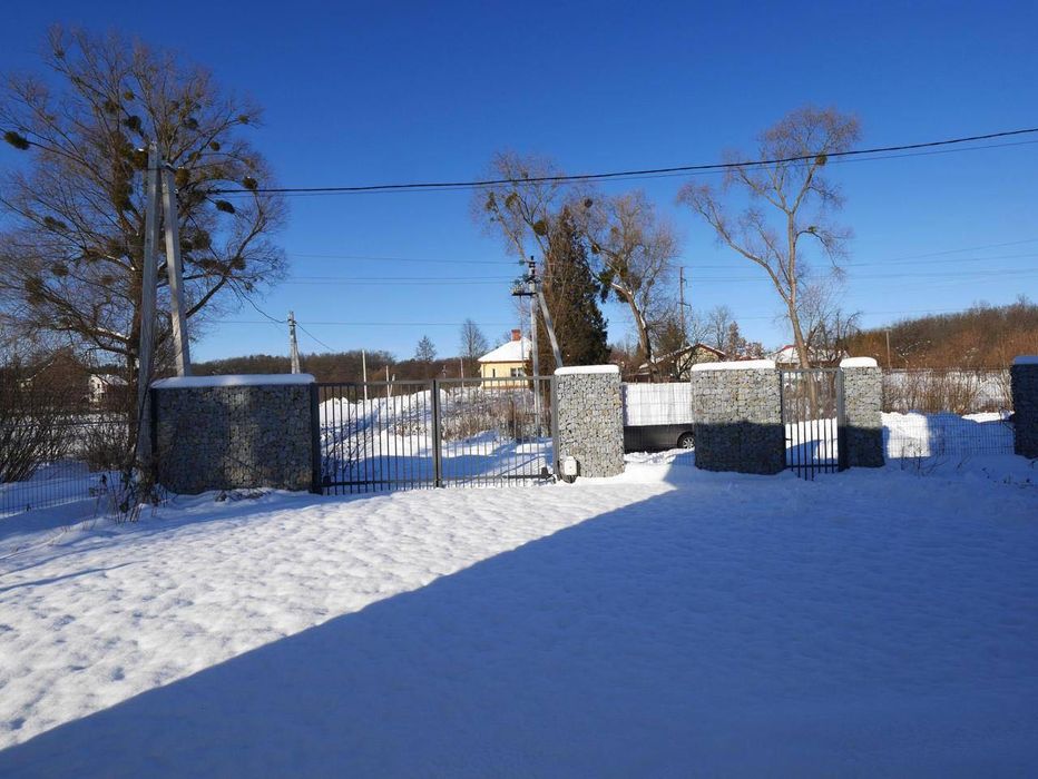 Продаж будинку з ремонтом та власною ділянкою