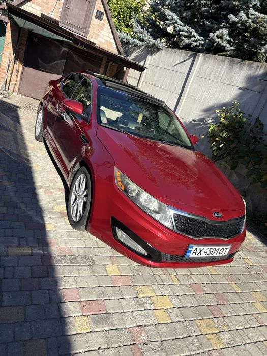 Продам Kia Optima.
