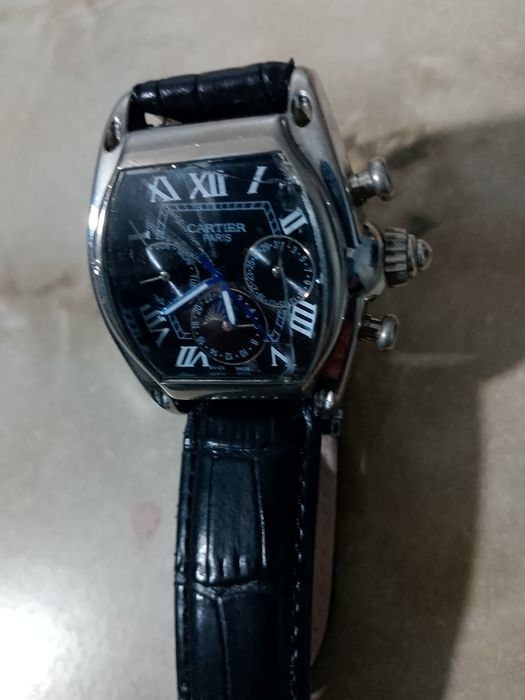 Часы в стиле Cartier Roadster
