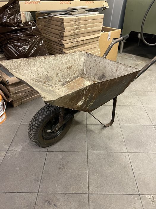 Taczka budowlana solidna