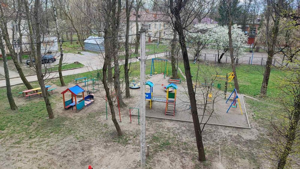 Аквапарк, Тернопільська! Класна 2к.  Ремонт + роздільні кімнатами!