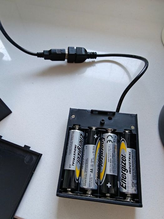 The Upside Down Display – Interaktywna Diorama Kolekcjonerska