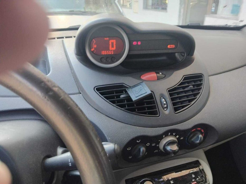 renault twingo 1.2 186000klm
