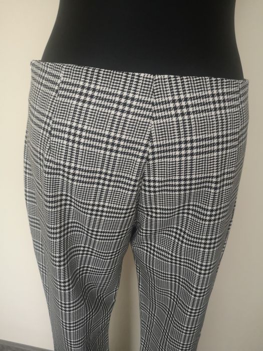 Spodnie 7/8 nowe rozm 42 F&F