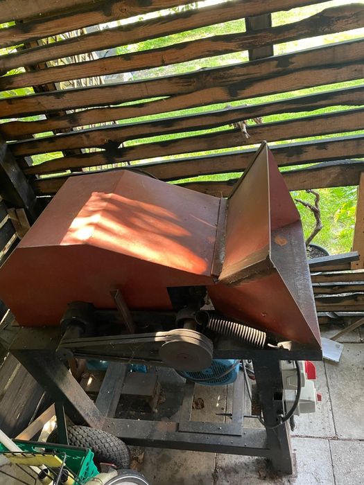 Rębak rozdrabniarka galezie 10 cm srednica