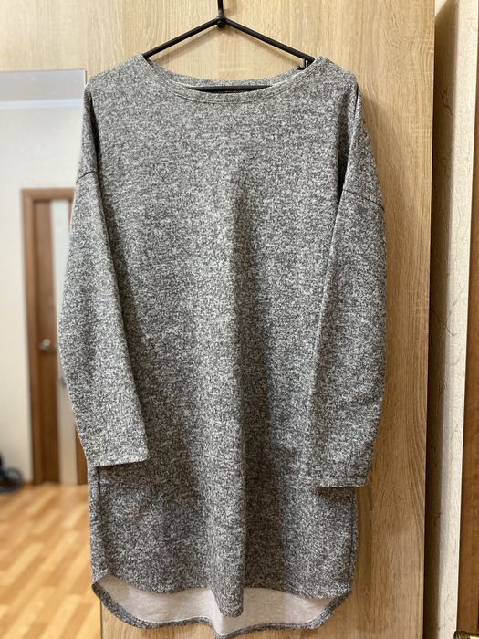 Плаття туніка сірого кольору . жіночий одяг