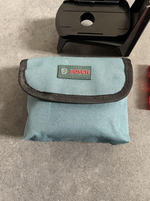 Лінійний нівелір Bosch GCL 2-15