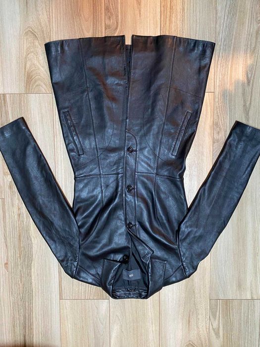 Damski czarny skórzany płaszcz TCM