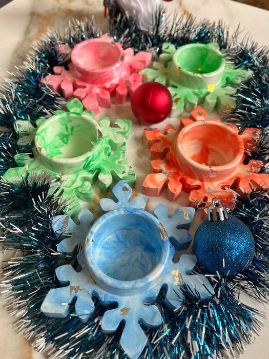 Підсвічник-сніжинка