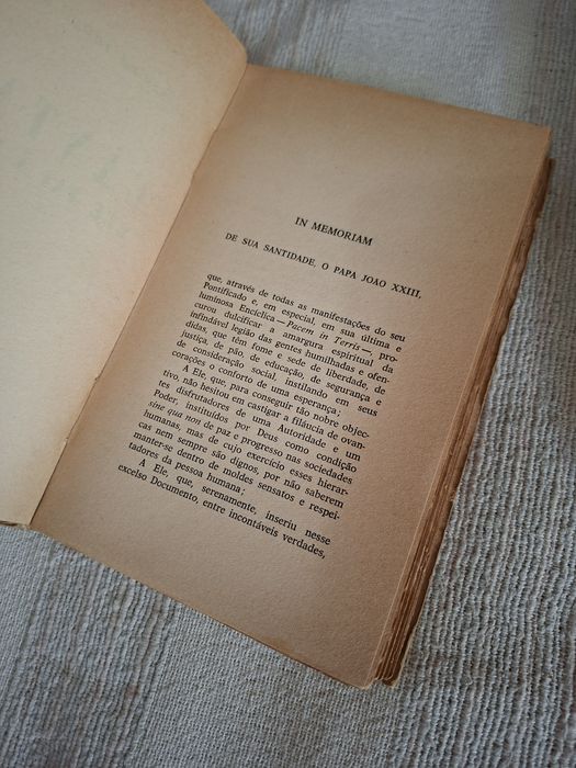Três livros de Cunha Leal opositor ao Estado Novo temas do ultramar português