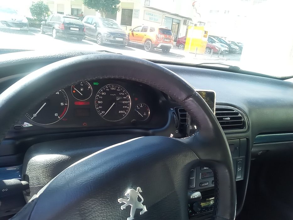 Peugeot 406 2.0 HDI 110 CV foto 4