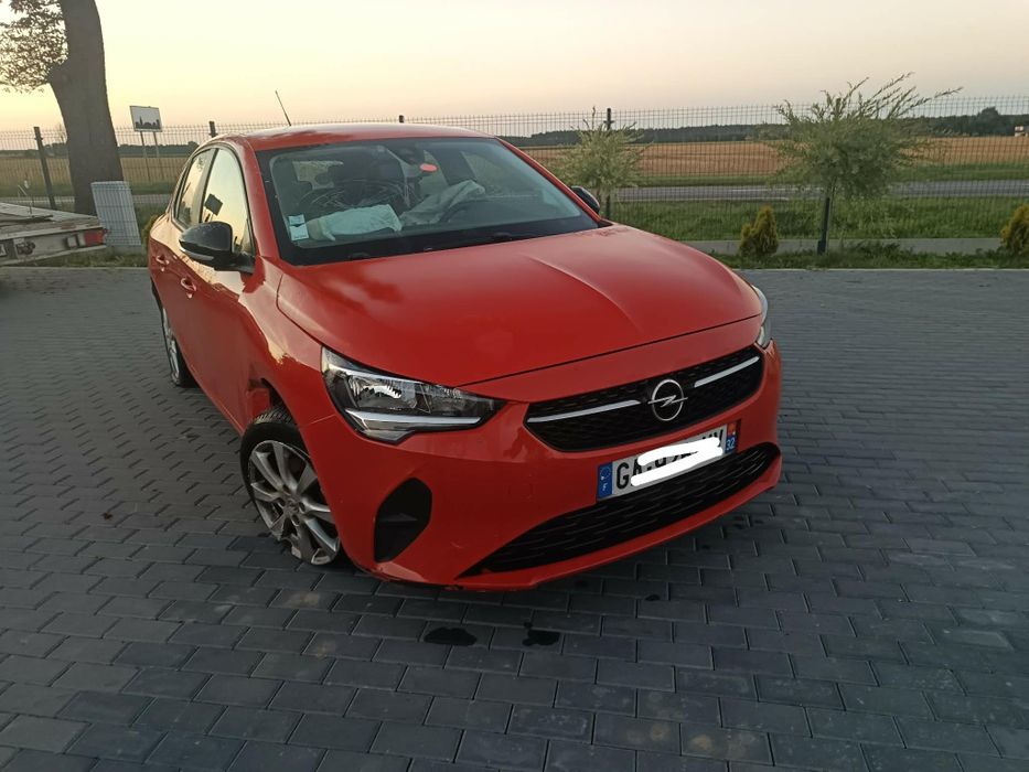 Opel corsa f 2021 r benzyna . Delikatnie Uszkodzony.