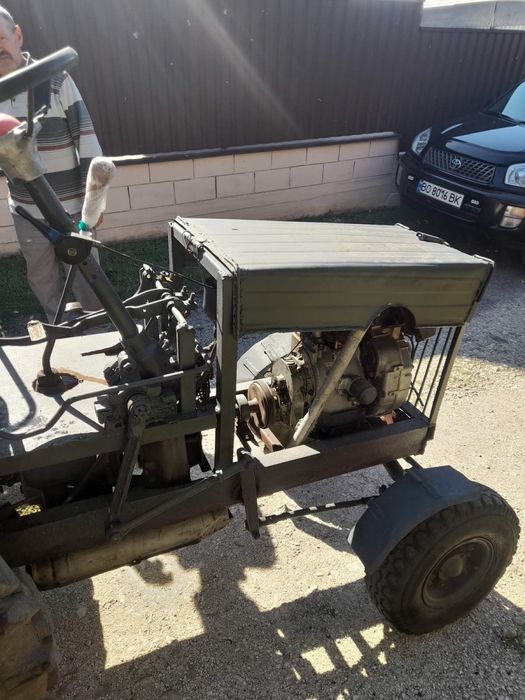 Трактор з двигуном Lamborghini