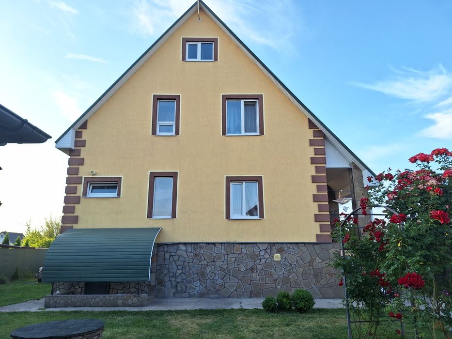 Будинок 228м в 3х рівнях +10 с +гараж  Бориспіль