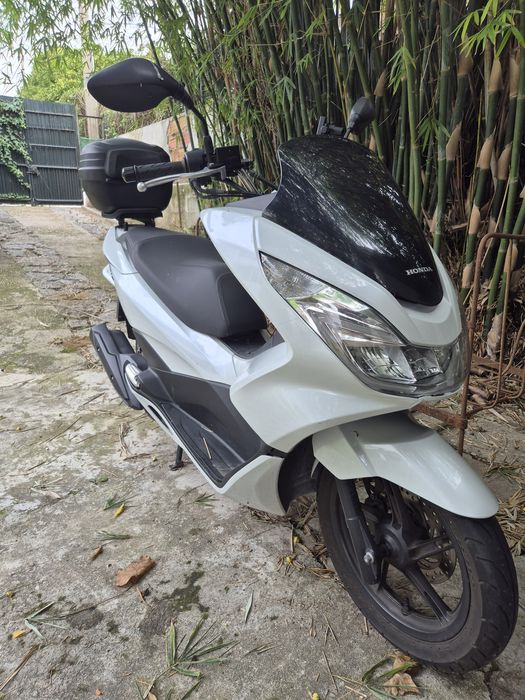 Aluguer de Honda PCX em Lisboa / Almada