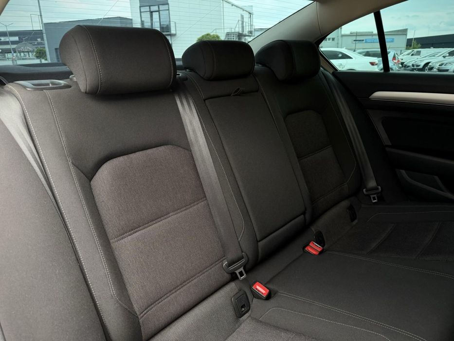 VOLKSWAGEN PASSAT 2016 VIN WVWZZZ3CZGE121687 фото оголошення 17 з 20