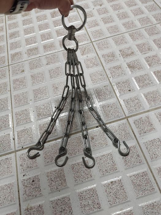 Vendo suspensão/corrente para saco de boxe