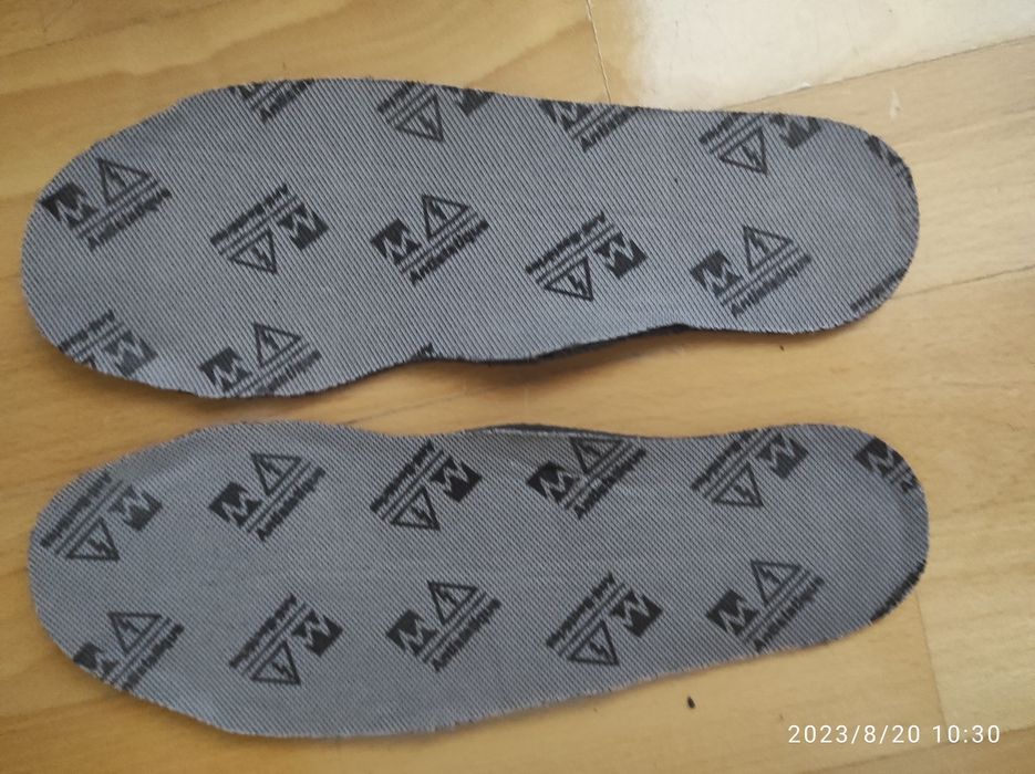 Кросівки робочі 38 р. ( маломірки)