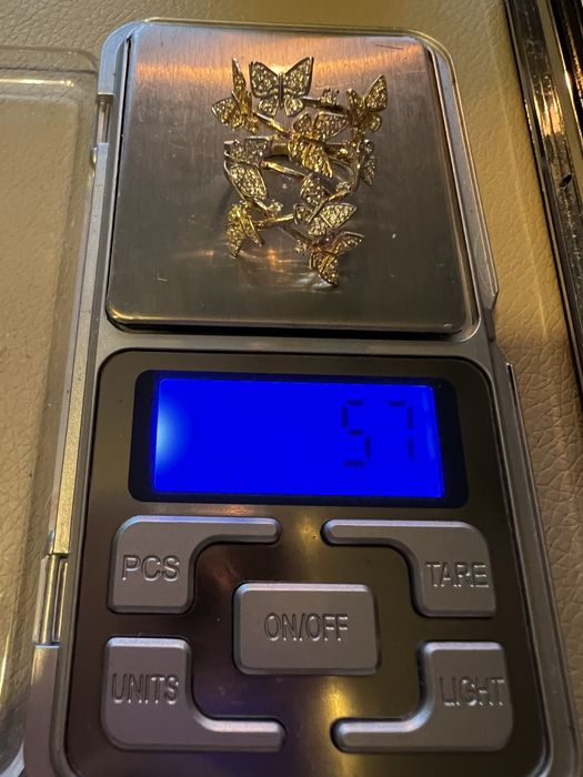 Pierscionek 750 zloto motyle