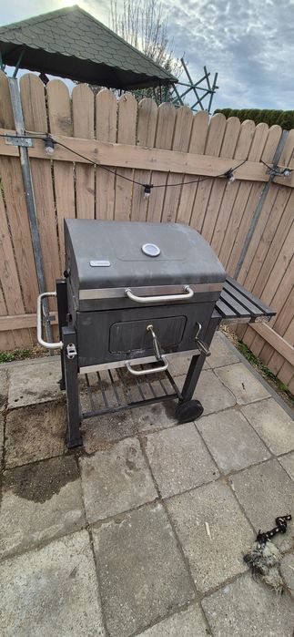 Gril weglowy uzywany