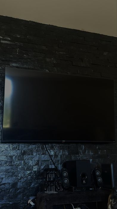 Tv Hisense ( ENCONTRA SE NOVA)
