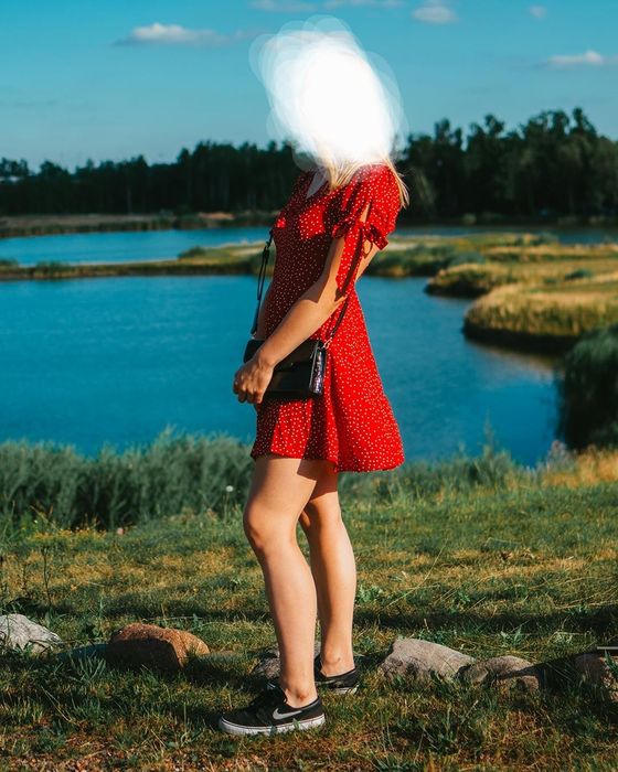 Shein czerwona sukienka w kropki M 38