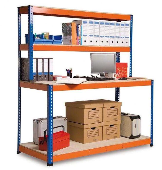 Wygodny stół roboczy. Prosty, solidny. Można rozbudować.