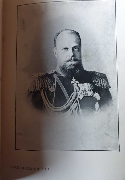 Livro antigo Russia Under Three Tsars - Séc. XIX