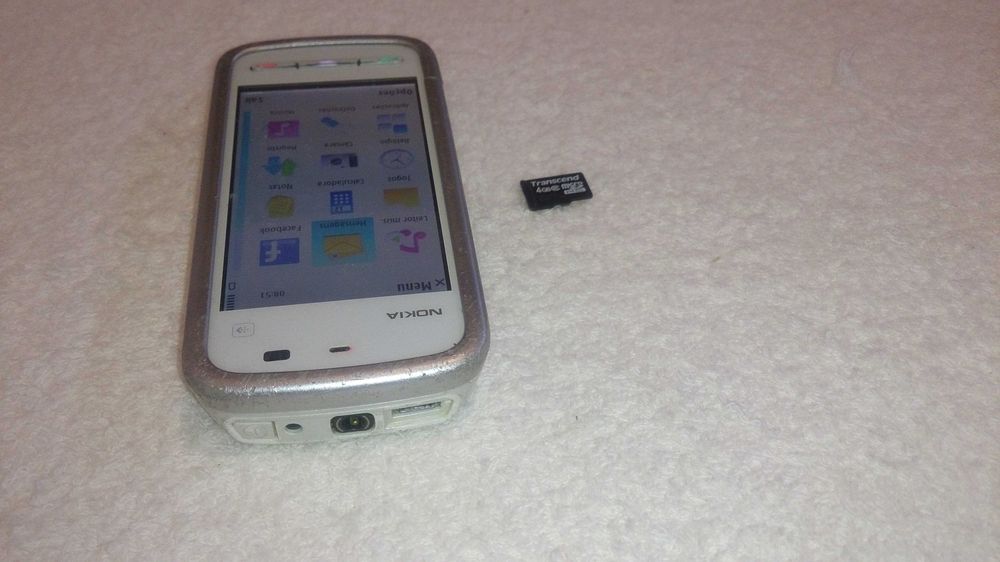 nokia 5230 (optimus/nos) cartão memória de 4GB incluído63825767755649123