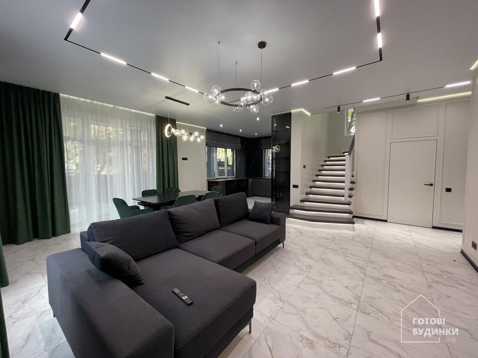 Будинок з меблями