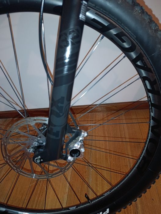 Trek supercaliber caliber 9.8 M/L