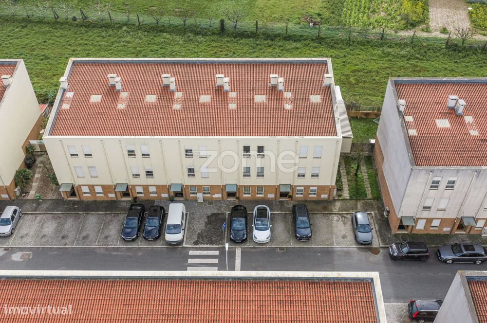 T2 Duplex com Terraço em Gulpilhares - V.N. Gaia
