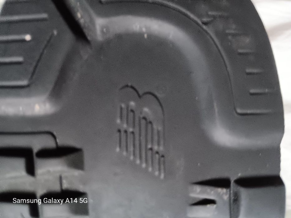 Vendo ténis de marca N balance,