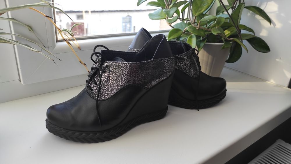 Взуття на платформі, батільйони на платформі, взуття весна - осінь