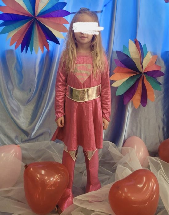 Strój SuperGirl licencja Bal balik Kostium 5-6 lat