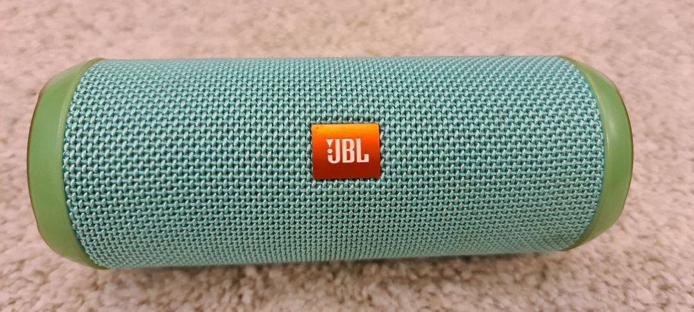 Original JBL Flip 3 Bluetooth Speaker, Used but in Good Condition64740666255235121