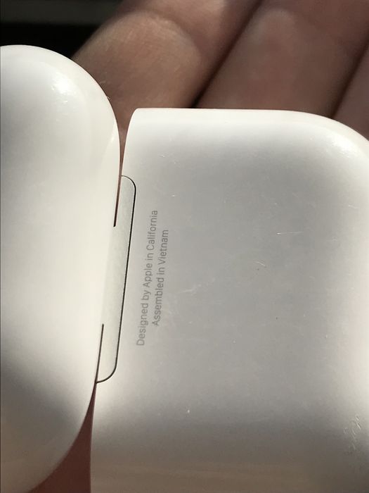 Кейс Airpods 4 ANC original Б/У: 2 082 грн. - Аксессуары для